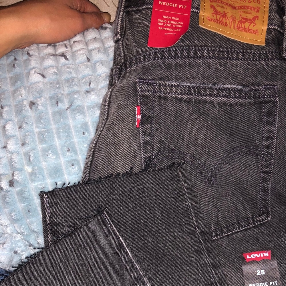 RIPPED DENIM SKINNY JEAN LEVI DENIM SIZE 25